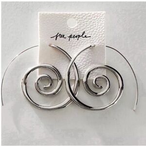 New! Free People Silver Eyes On You Spiral Hoop Earrings (1004) NWOT